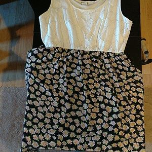 Sleeveless sun sundress